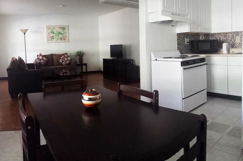 Mai'Ana Airport Plaza Aparthotel Tamuning Exteriör bild