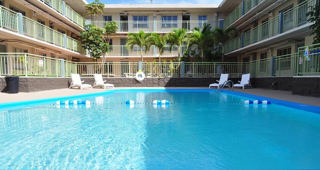 Mai'Ana Airport Plaza Aparthotel Tamuning Exteriör bild