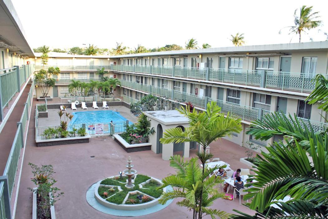 Mai'Ana Airport Plaza Aparthotel Tamuning Exteriör bild