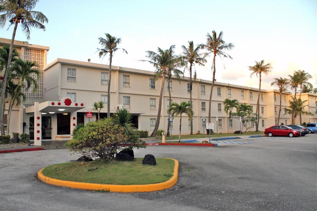 Mai'Ana Airport Plaza Aparthotel Tamuning Exteriör bild